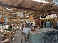 Viajero Huacachina Hostel - bar