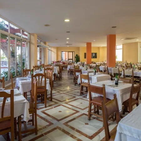 Hotel Andalucia Отели в г. Ланхарон