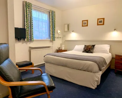 Woodlea Hotels in Perth