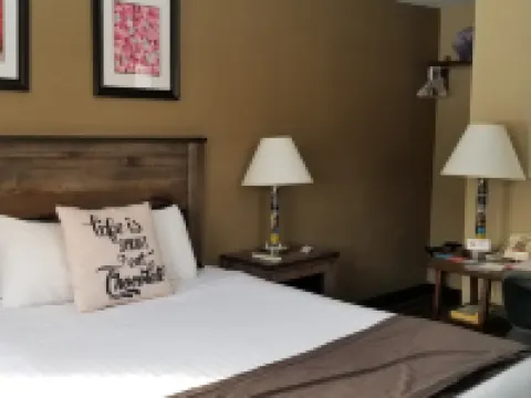 Middlebury Sweets Motel Hotels in Addison County