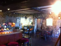 The George Inn - bar