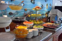 Hotel Vina de Mar - breakfast