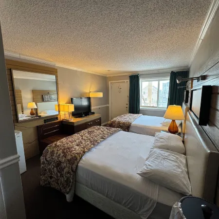 Bay Breeze Motel