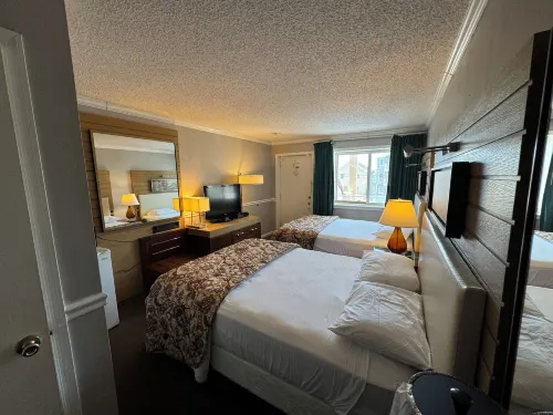Bay Breeze Motel - Strand