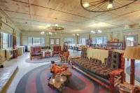 Montana Cabin: Day Trip to Glacier Natl Park! - Wifi