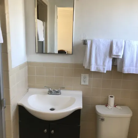 Ventura Beach House Motel