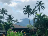 Princeville Townhouse with Views, Large Pool, Walk to Beach, Near Hanalei!