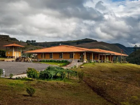 Tambo Sapalanchan Отели в г. ЛАМУД