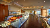 ANA Crowne Plaza Resort Okinawa Uruma Hills