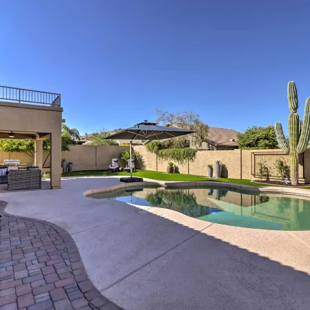 Complimentary Heated Pool Goodyear Getaway!