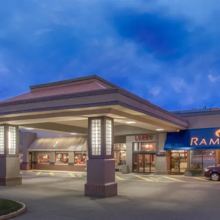 Ramada by Wyndham Kelowna Hotel & Conference Center