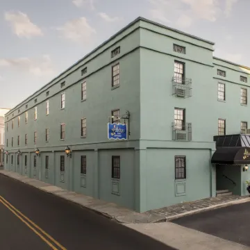 Indigo Inn Hotels near Rainbow Row