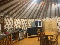 Meadowlark Yurt in Dillon with WiFi