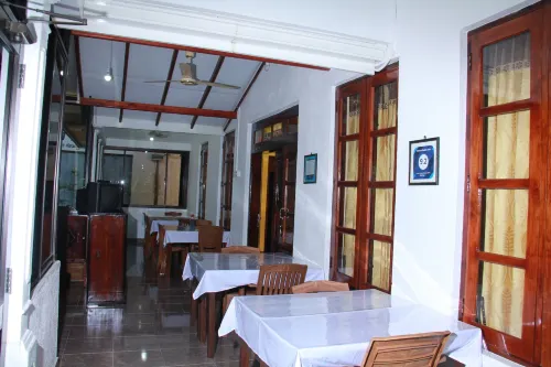 Anura Guest Inn - Hot Tub