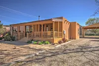 Beautiful Kanab Home w/ Yard - Walk to Restaurants