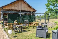 A 2 Pas D Azay Hotels in Sepmes