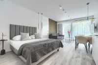 Sea & Lake - City Apartments Hotels in DAbki