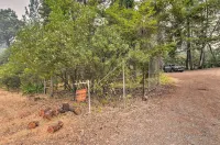 Step-Free Hawkins Bar Home Near Trinity River - 3-Star