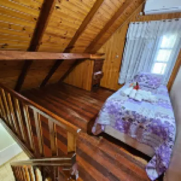 卡瓦尼亞斯雷富希奧門蘇山林小屋