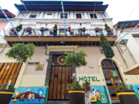Friends Hotel & Rooftop - Historic Center & Museums Hotels in Quito