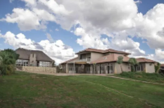 Blue Rain Guesthouse Отели в г. 