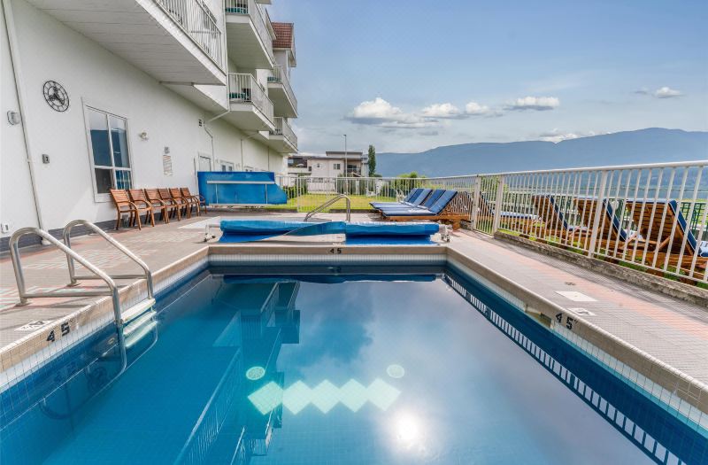 Prestige Harbourfront Resort, WorldHotels Luxury photo 4