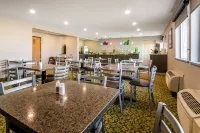 Quality Inn Madison West Near University Area - 2-Star