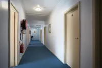 IMotel AU