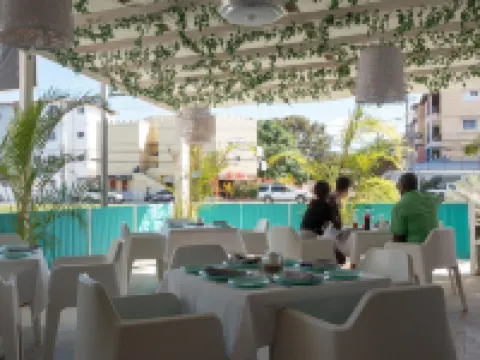 Infiniti Blu Luxury Ocean Front Condos ソスアのホテル