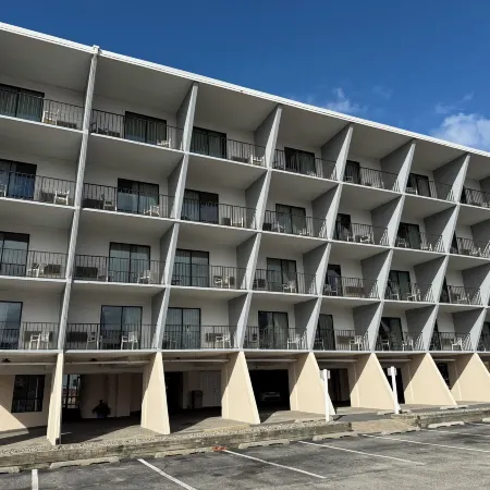 Sea Bay Hotel