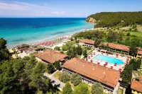 Simantro Resort - Parkplatz