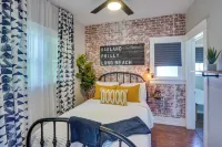 1 Mi to Dtwn! Bright Long Beach Apartment - spa
