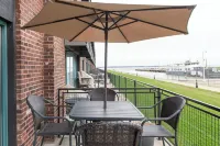 Cozy/Stylish Chesapeake Sunrise Retreat-1 King Bed