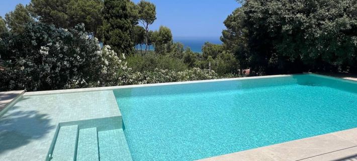 Casa Blue Art Hotels in Pals