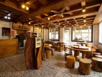 Riverside Homestay B&B Hotels near Lotus Forest