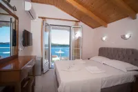 Oasis Hotel Hotels in Perigiali