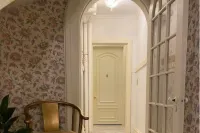 Adirondack Mansion w/Heated Inground Pool & Game Room! 45-60 Min to Saratoga! 글로버스빌 호텔