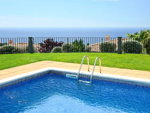 Lola Hotels in Tossa De Mar