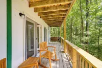 Wooded Retreat w/ Decks & Views in Beech Mountain! - 3-Star