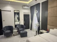 Serene Oasis in Lagos - Private Pool & Relaxing Ambiance فنادق في Ojodu Berger