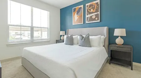 Landing Apartments Waller