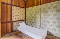 Spot on 91799 Sosonopan Homestay Near Lantamal VIII Manado Hotels in Mapanget