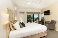 Yamba Beach Motel - Balkoner