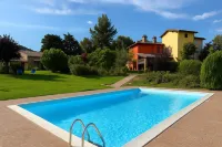 Borgo Mandoleto - Country Resort & Spa Hotels in Castiglione della Valle