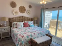 50 feet to the sand! Stunning Sunrise & Sunsets 3bed 2-1/2 bath in North Topsail