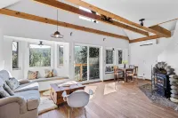 Sweetwater Retreat Cottage B&B