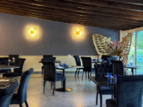 薩爾扎納公園酒店 薩爾扎納酒店