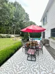 Spacious 5Bdrm Home- Saltwater Pool, WiFi, AC, Private Beach Parking Pass