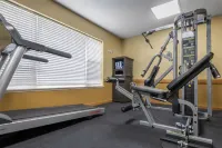 Best Western West Greenwich Inn - gimnasio