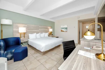 Best Western Plus Yacht Harbor Inn